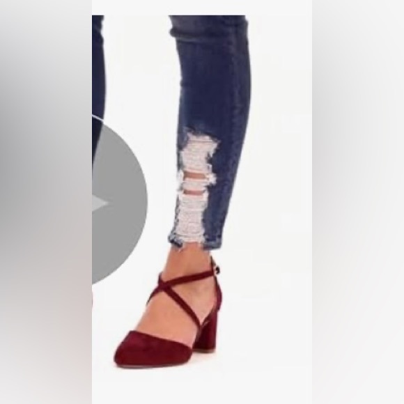 Journey Foster Navy Pumps NEW - Picture 8 of 9